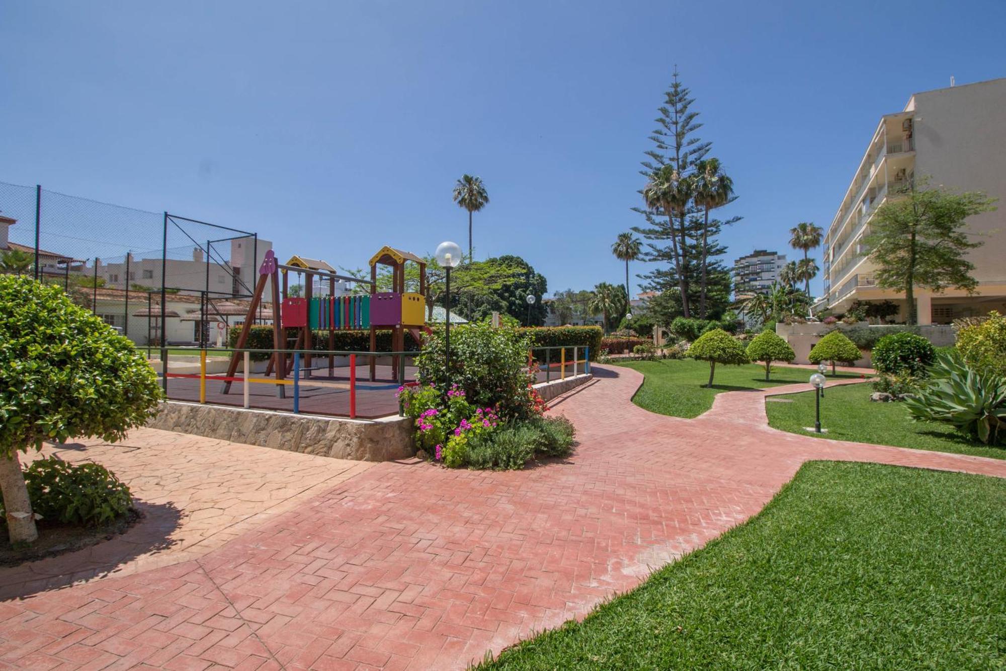 Carihuela Palace 417 By Ivi Real Estate Torremolinos Exteriör bild