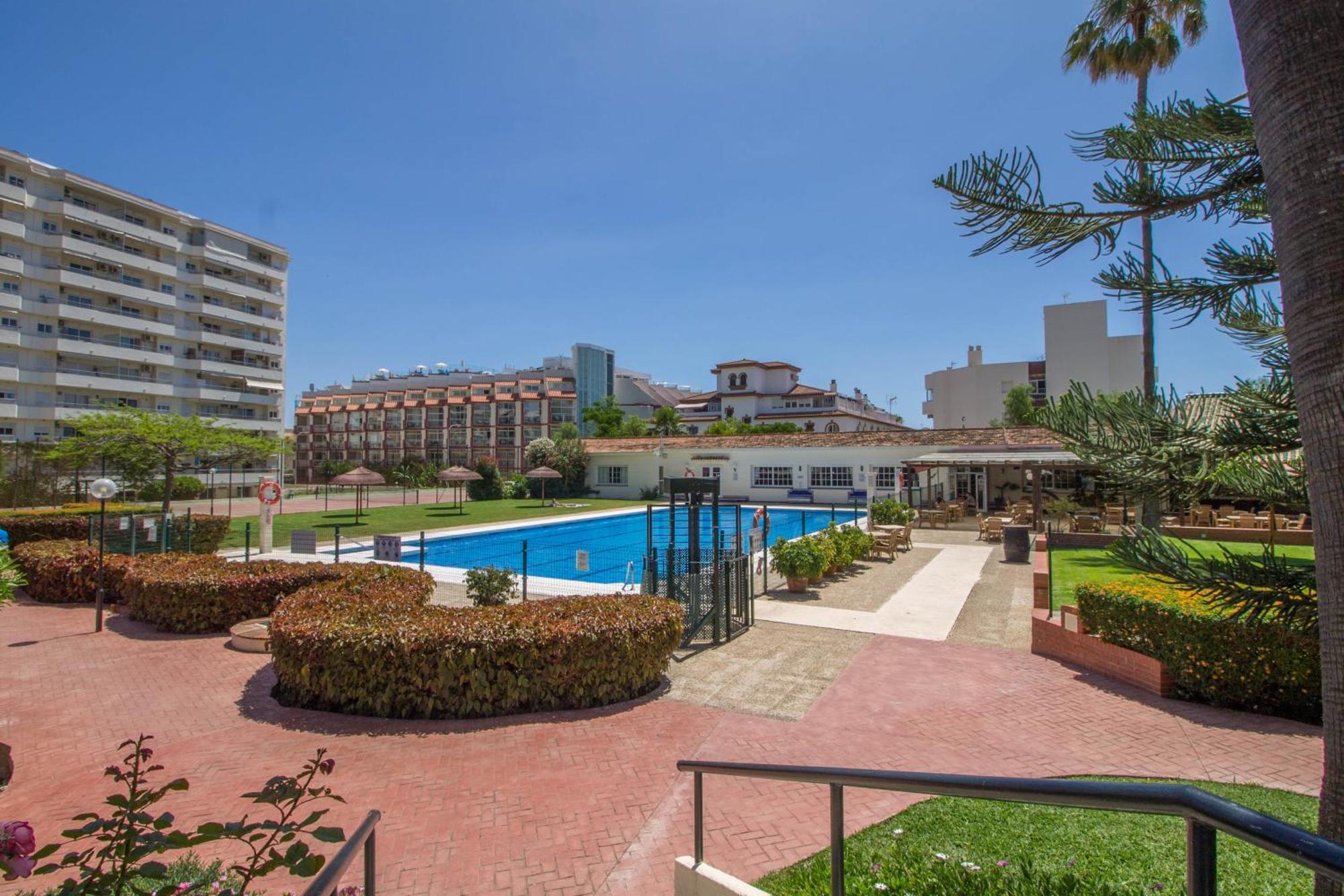 Carihuela Palace 417 By Ivi Real Estate Torremolinos Exteriör bild