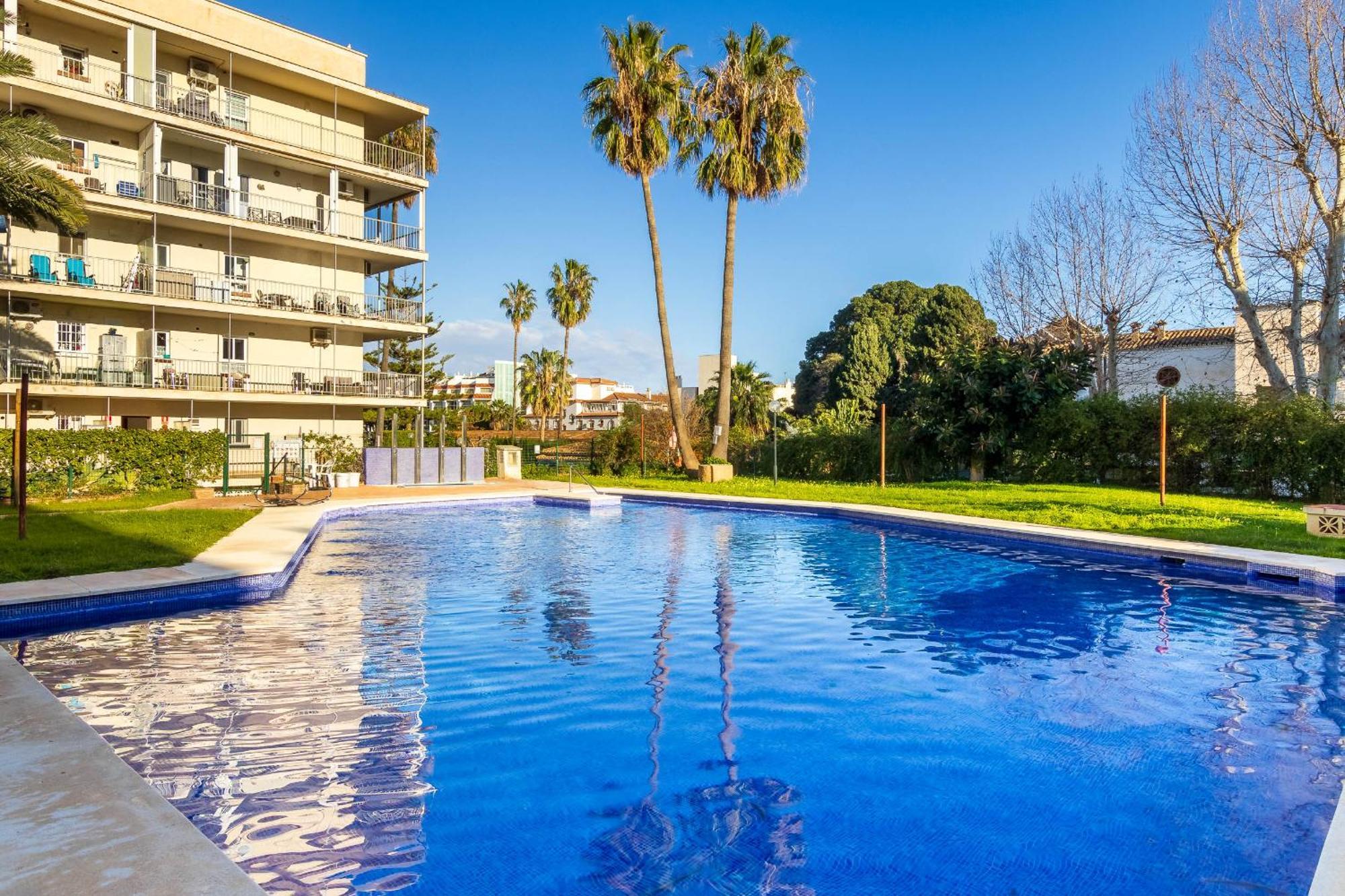 Carihuela Palace 417 By Ivi Real Estate Torremolinos Exteriör bild